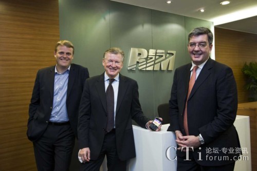 RIM��˾��̫�^(q��)�߼�������Urpo Karjalainen���� (�D��) �� RIM�Ї��^(q��)�����x������� (�D��) �� ��RIM�Ї��^(q��)�N�۸����ü恆̫�^(q��)���ϠI�N������Alex Lambeek���� (�D��)