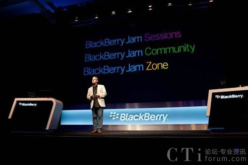 RIM公司開(kāi)發(fā)者關(guān)系及生態(tài)系統(tǒng)開(kāi)發(fā)副總裁 Alec Saunders主題演講